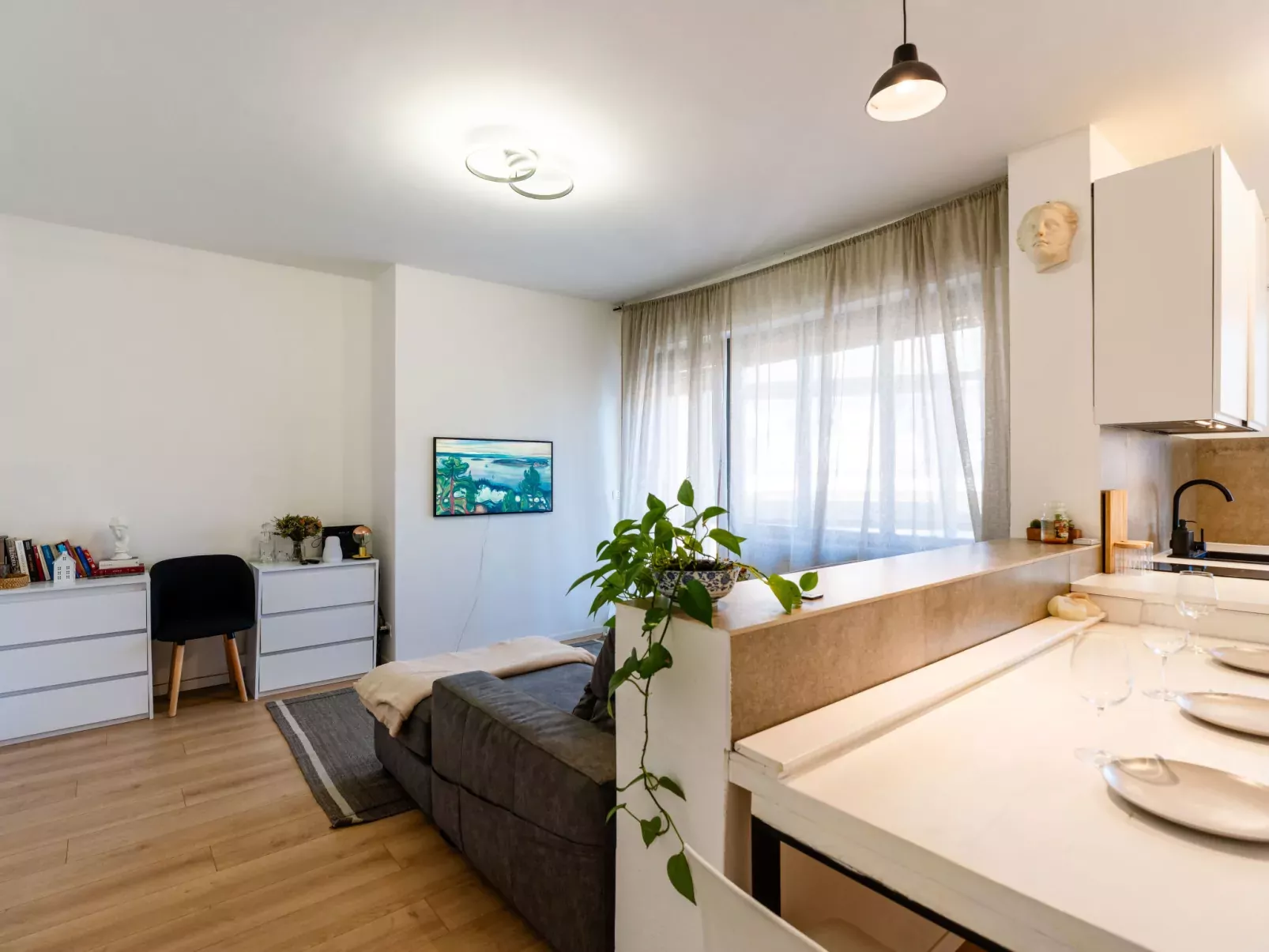 Seaview, Modern Apartment-Binnen