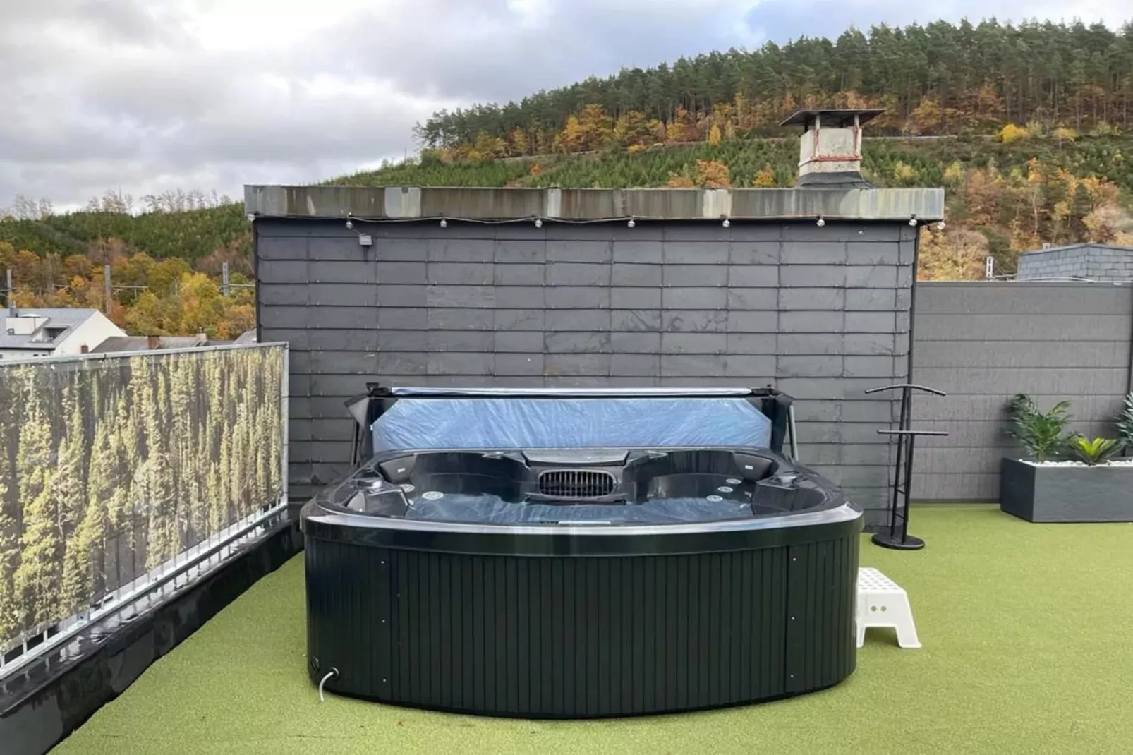 Rooftop Purple-Wellness