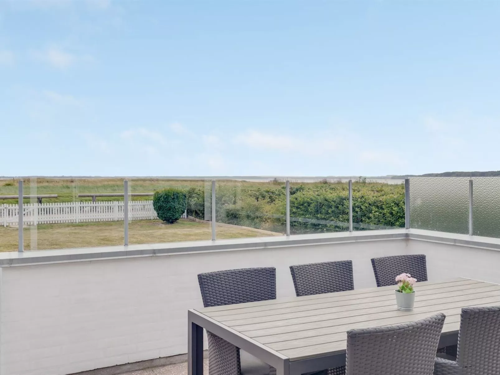 "Mayla" - 50m from the sea-Binnen