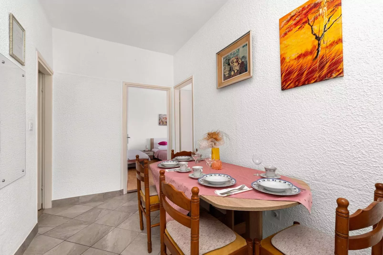Apartment Lara - two bedroom apartment-Eetkamer
