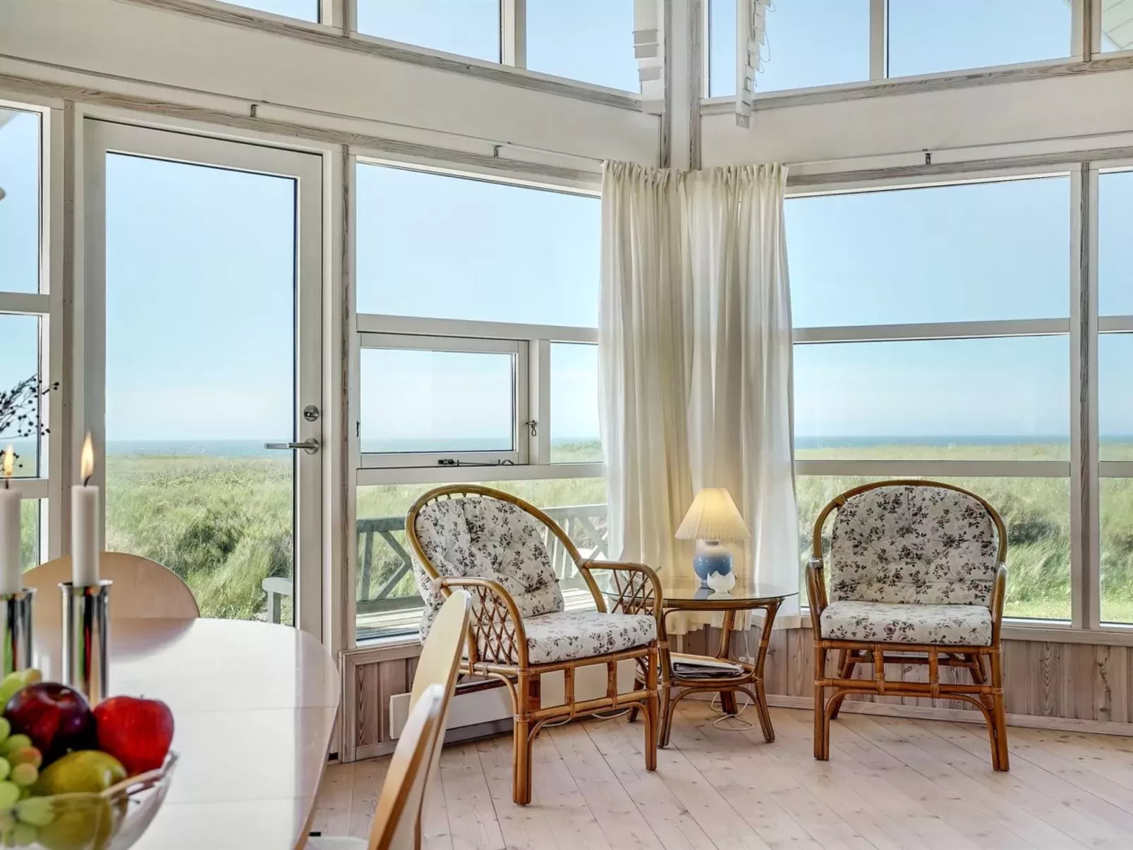 "Tilje" - 80m from the sea-Binnen