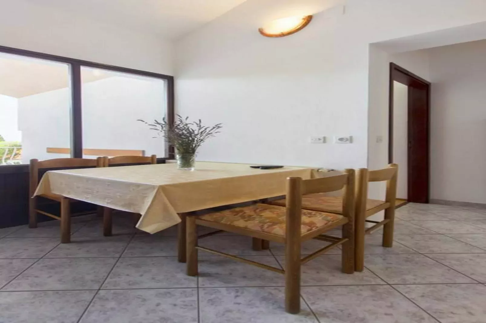 Apartments Pletikosa Gaj - A4-Eetkamer