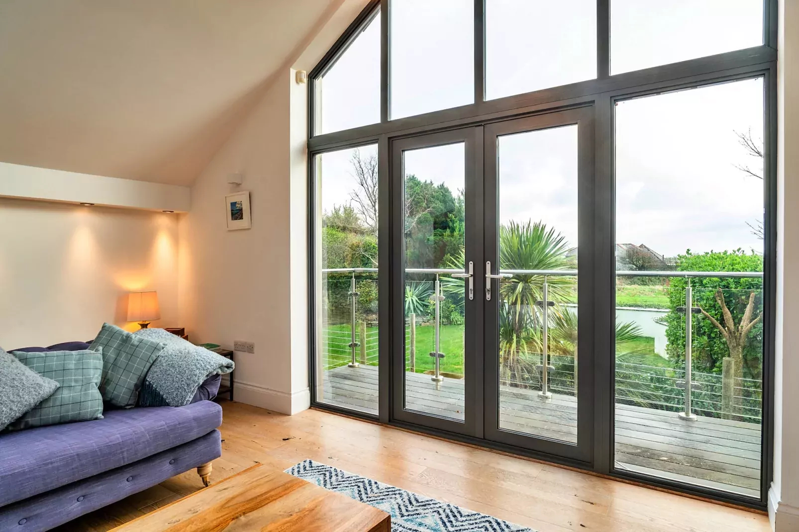 Dingles Cottage-Woonkamer