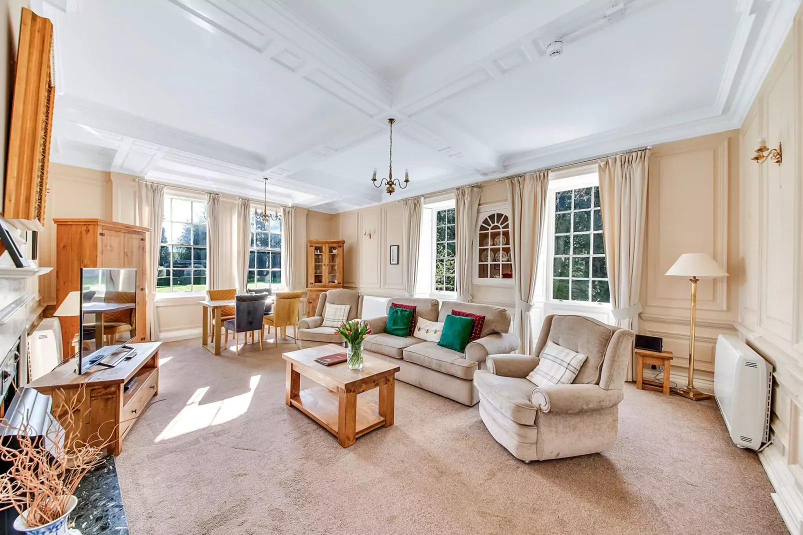 Mowbray Hall Apt-Woonkamer