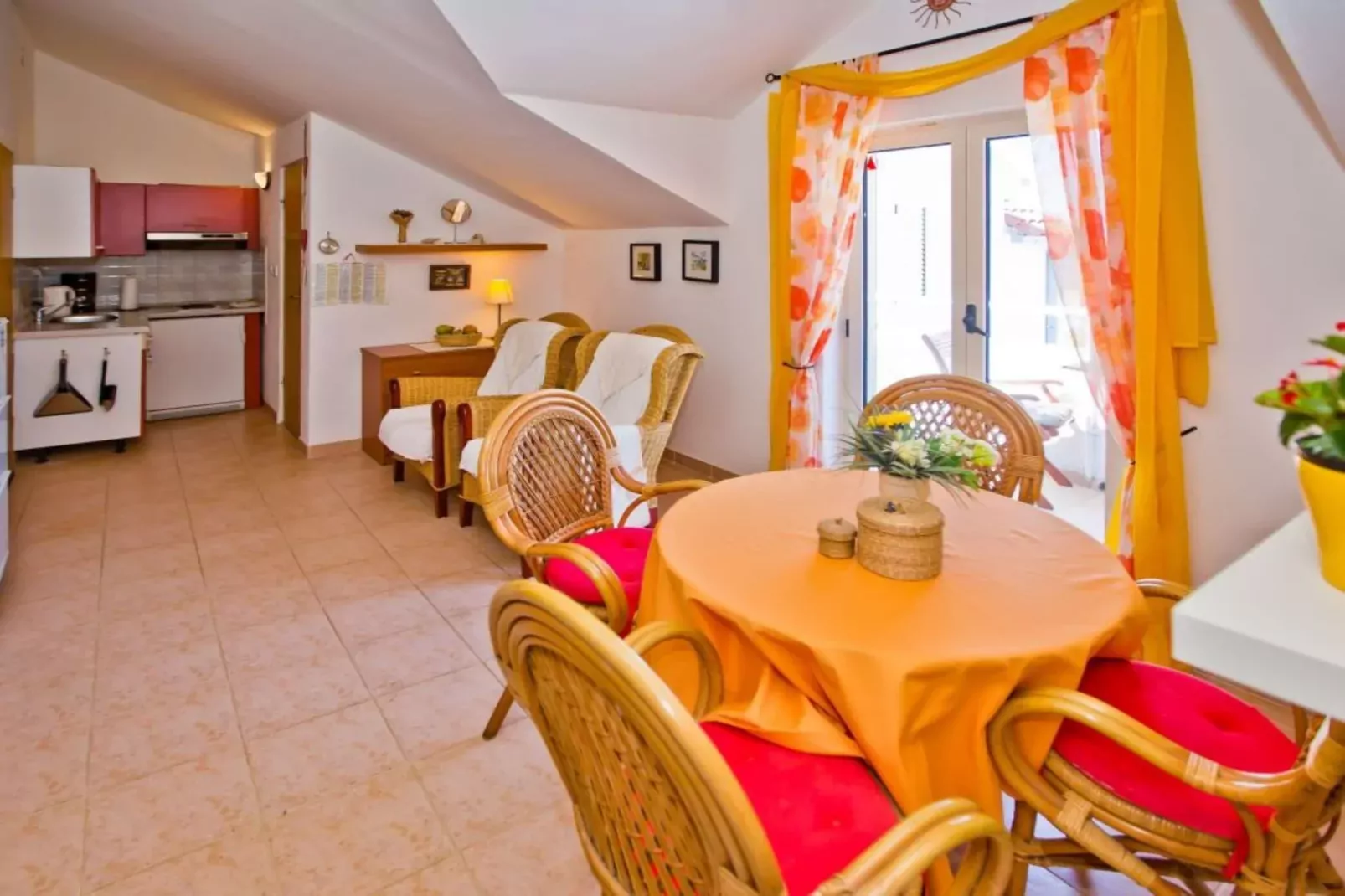 Apartments Jacky - One Bedroom Apartment with Balcony (owner 6)-Woonkamer
