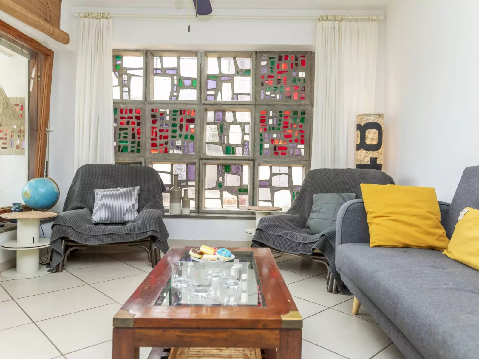 Casa Acuario-Binnen