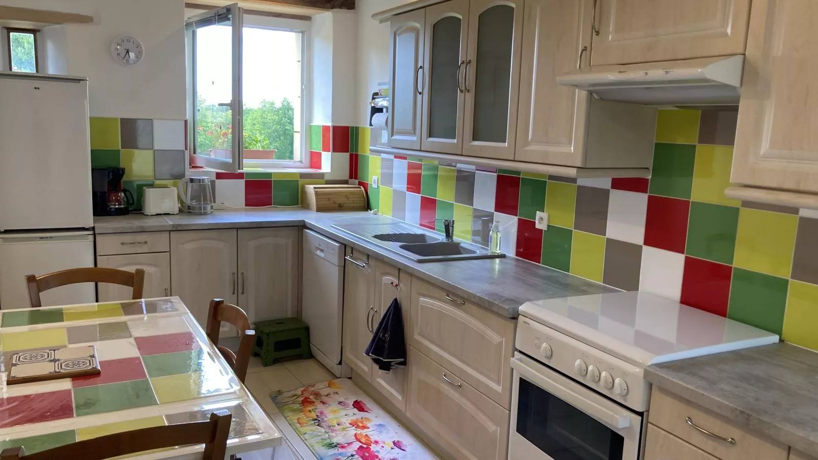Maison des Yourtes-Keuken