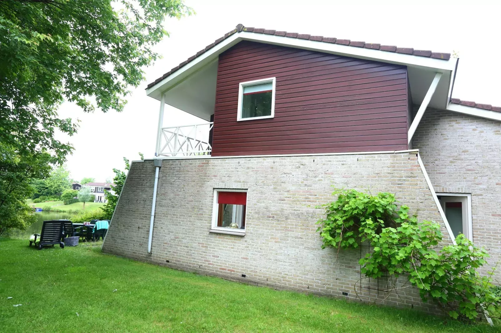 Vakantiepark Emslandermeer 2-Buitenkant zomer
