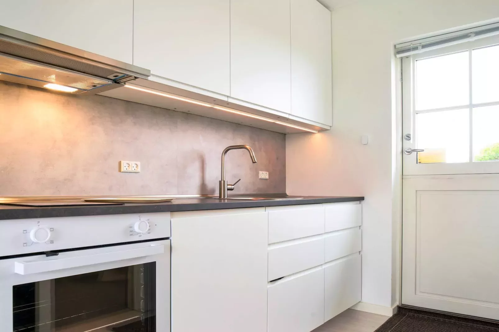 Modern Loft met Zeezicht -- By Traum Ferienwohnungen-Binnen