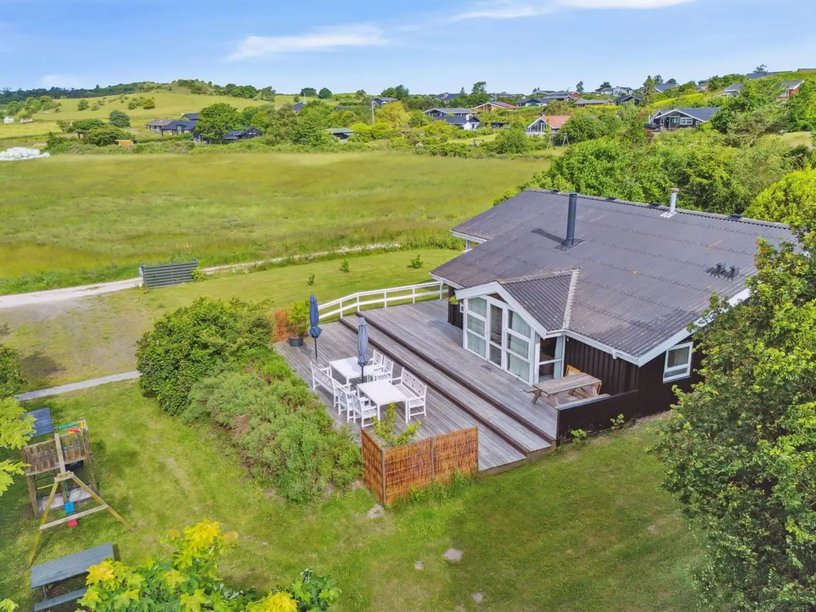 "Katharine" - 175m from the sea-Buiten