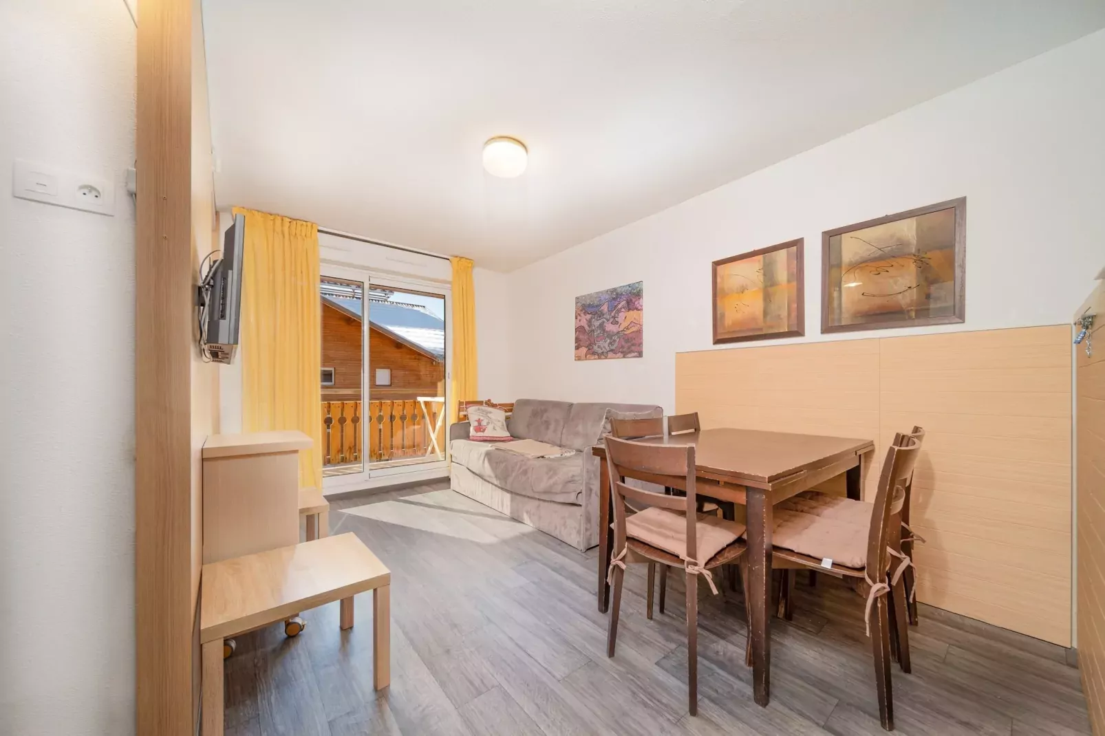 C. du Verdon N°3401 - 2P6-Eetkamer