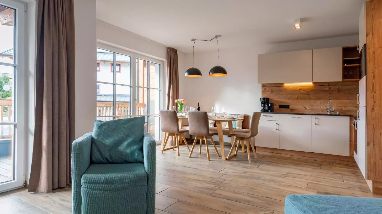 Tauern Suites Mitterwirt TOP 212-Woonkamer