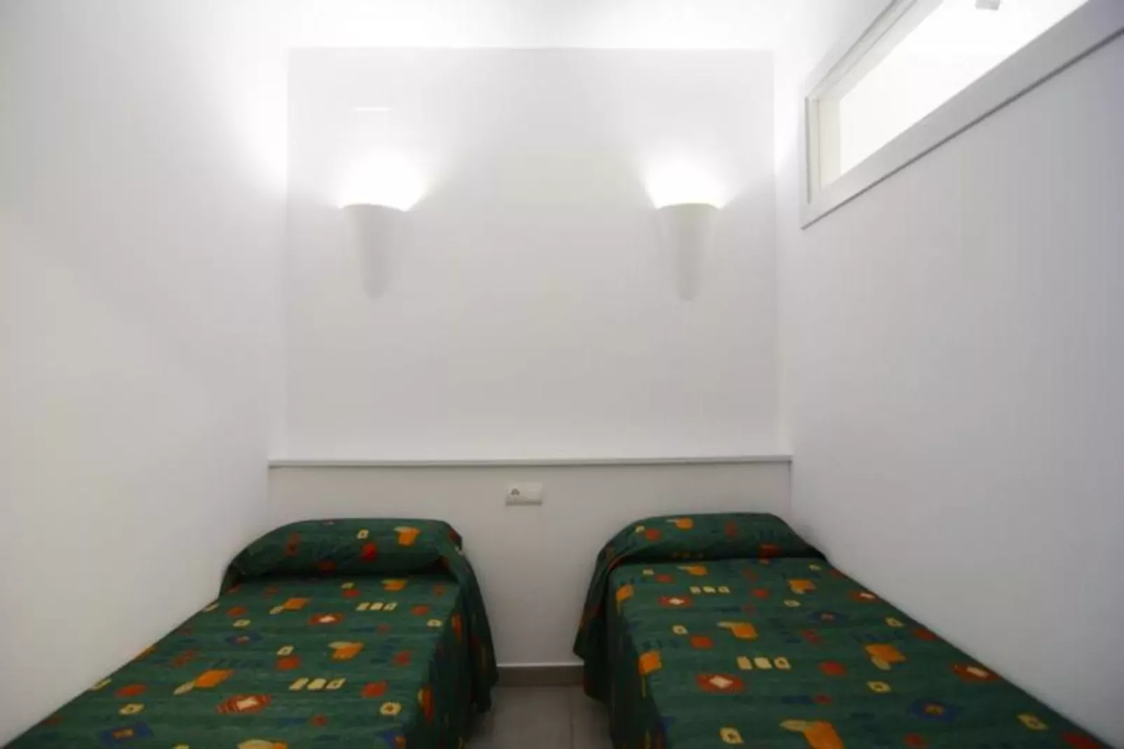 Appartements à L'Estartit-Buitenkant zomer