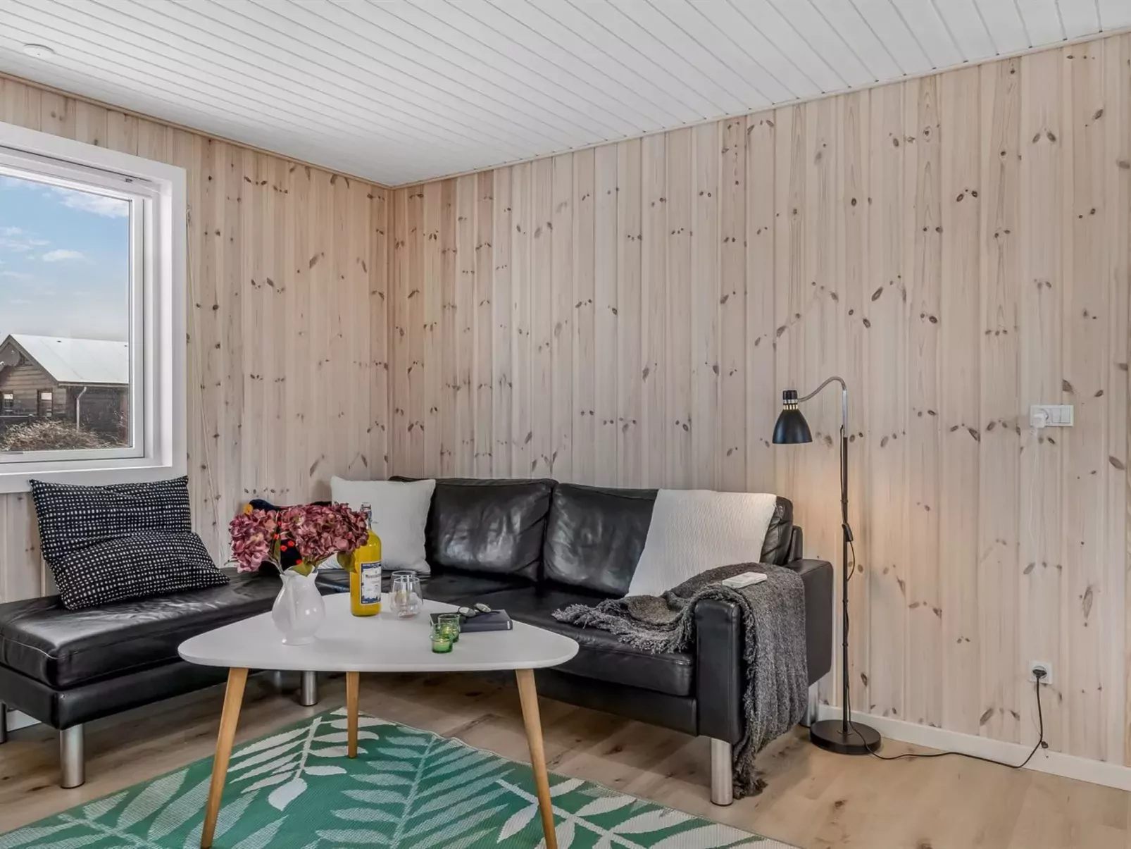 "Annukka" - 500m from the sea-Binnen