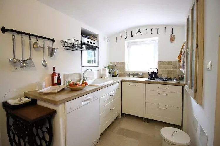 Trullo, Ostuni-Trullo I Giardini-Keuken