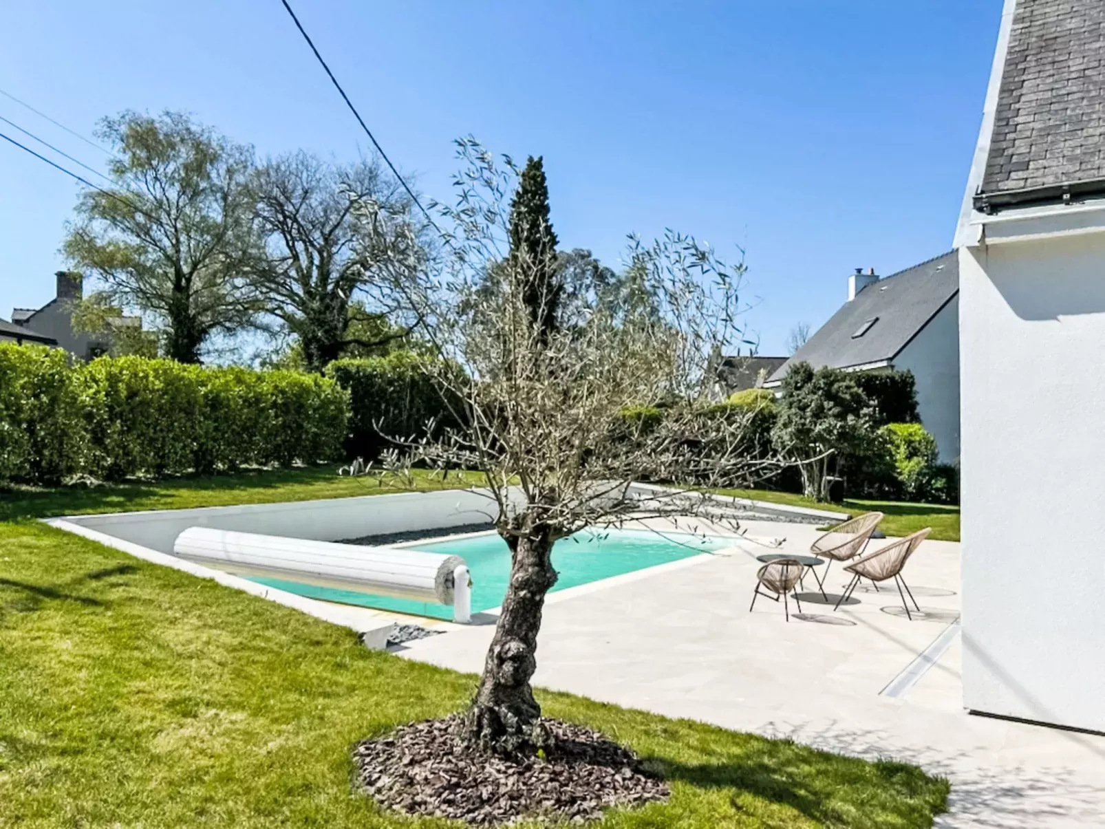 La Tour Bourgerel avec piscine-Buiten