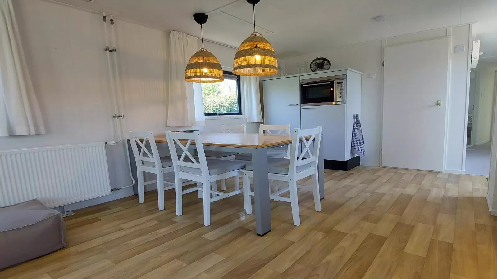 Chalet Sea Birds-Eetkamer