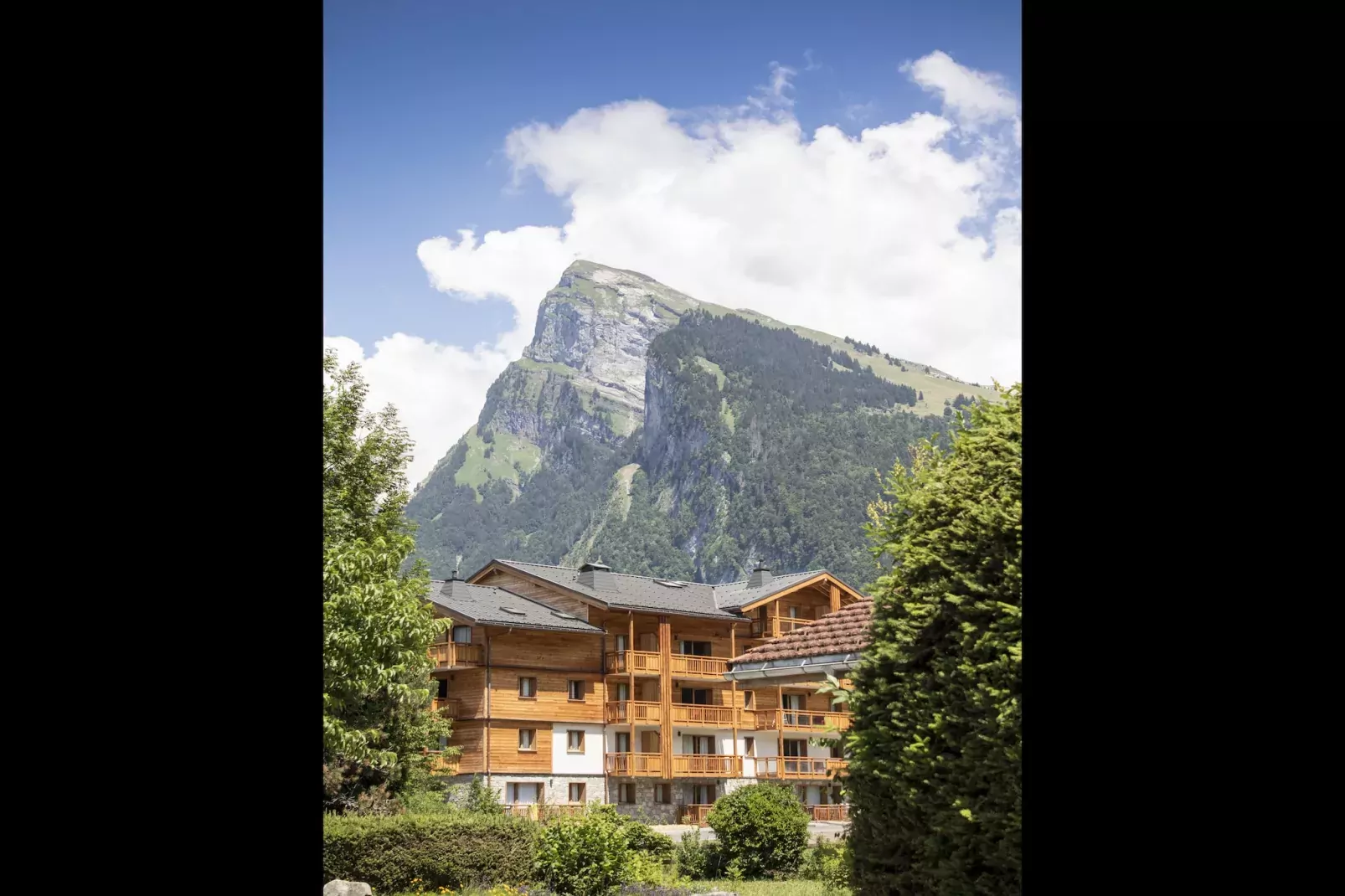 SAMOËNS_S6-Buitenkant zomer