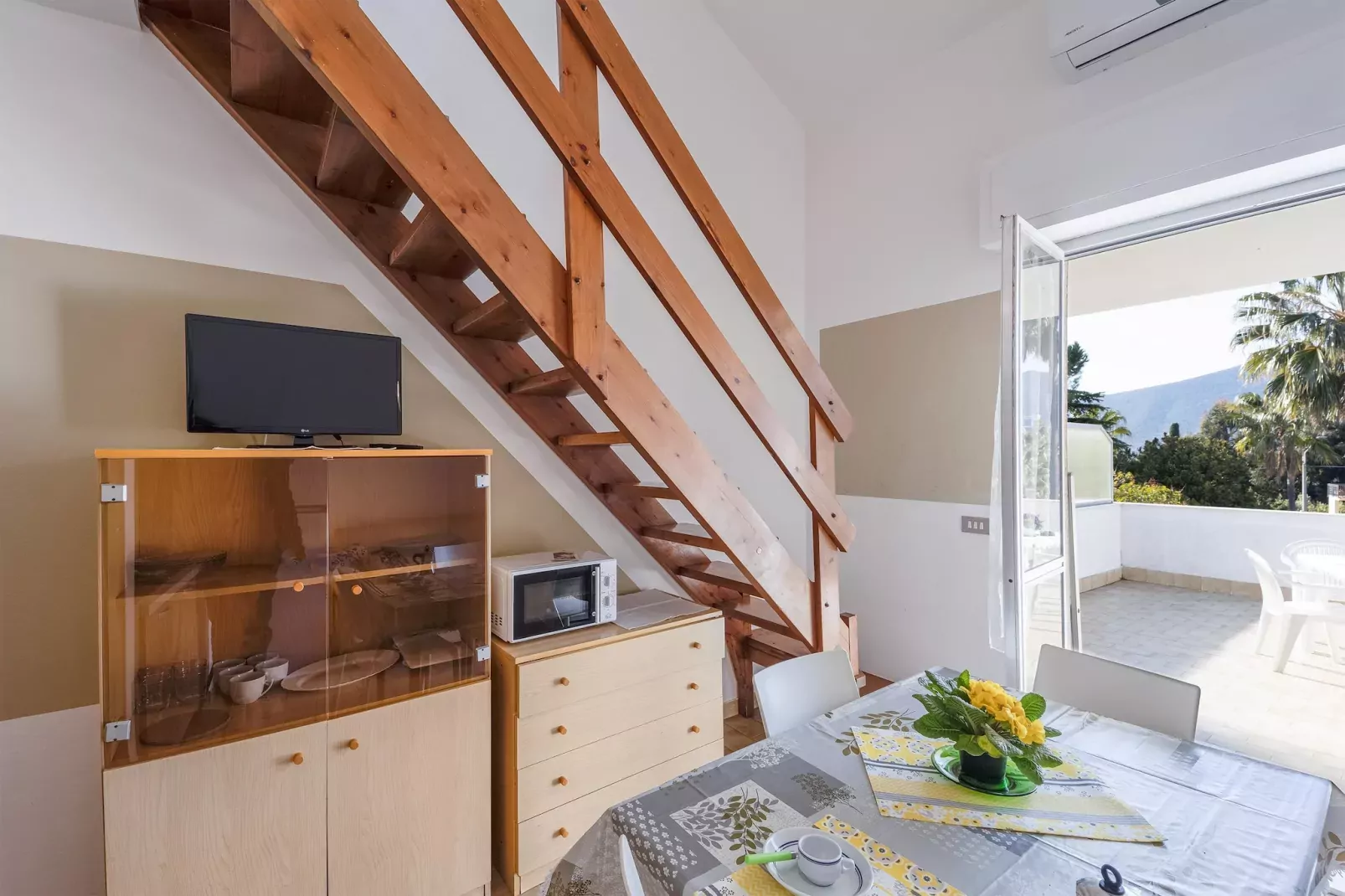 Residence Villa Paola TWO-ROOM APT 4 PAX MEZZANINE - BX401-Woonkamer
