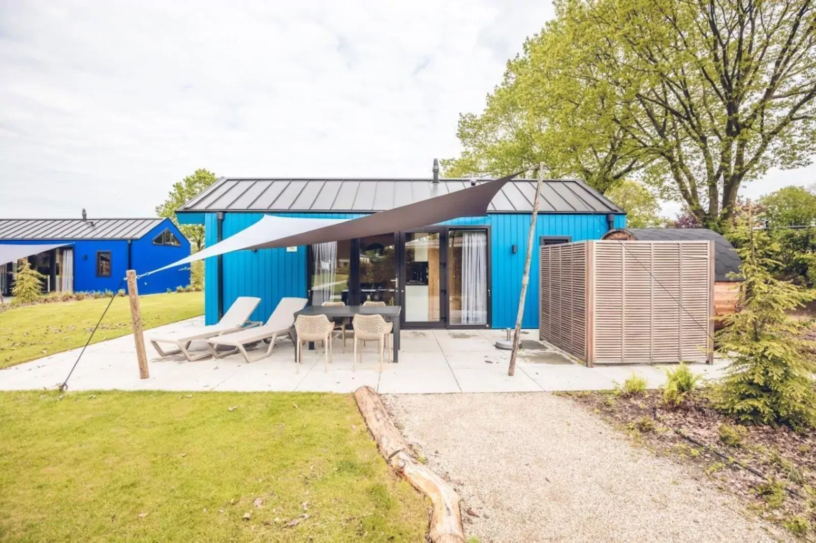 Jachtchalet with sauna | 2 - 4 pers-Buitenkant zomer