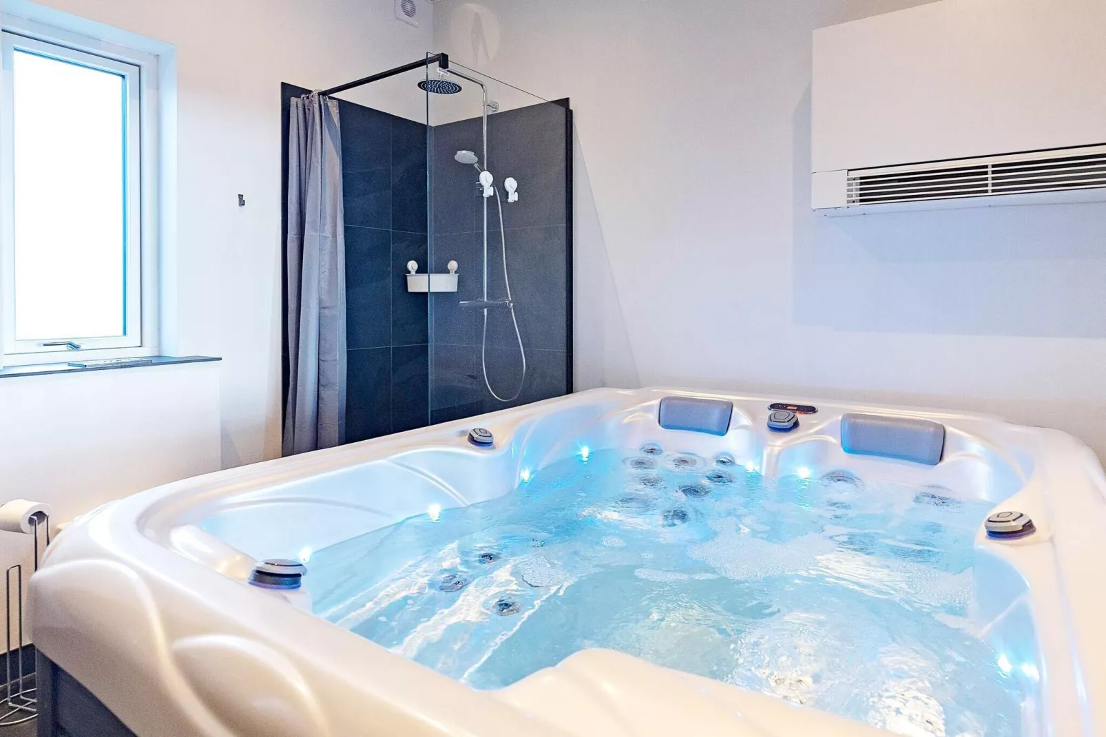 9 persoons vakantie huis in Væggerløse-Zwembad