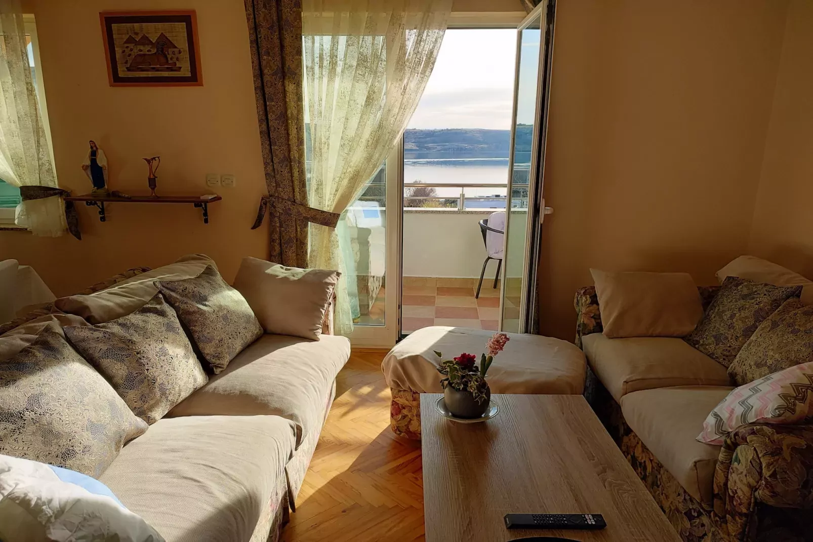 Apartment Lemi - three bedroom apartment-Woonkamer
