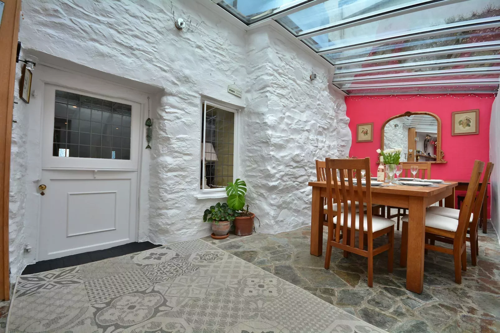 Wedgewood Cottage, Cawsand-Eetkamer