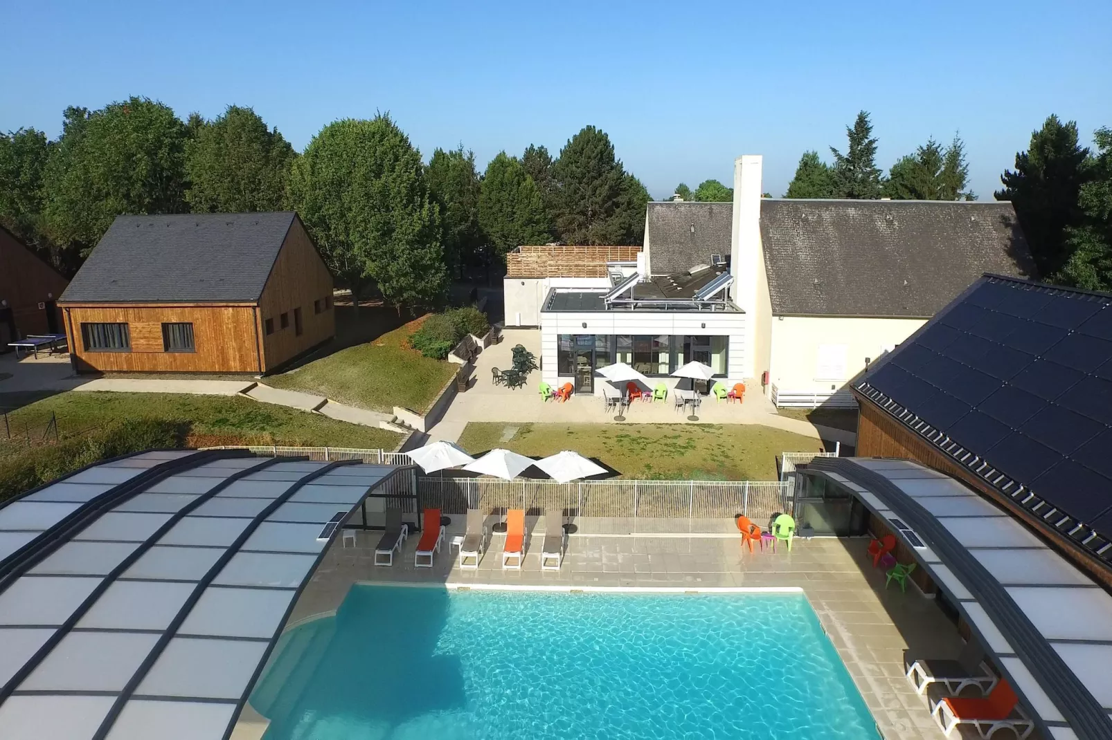 Amboise/Gîte 2 Pièces 5 Personnes 1 bébé-Zwembad