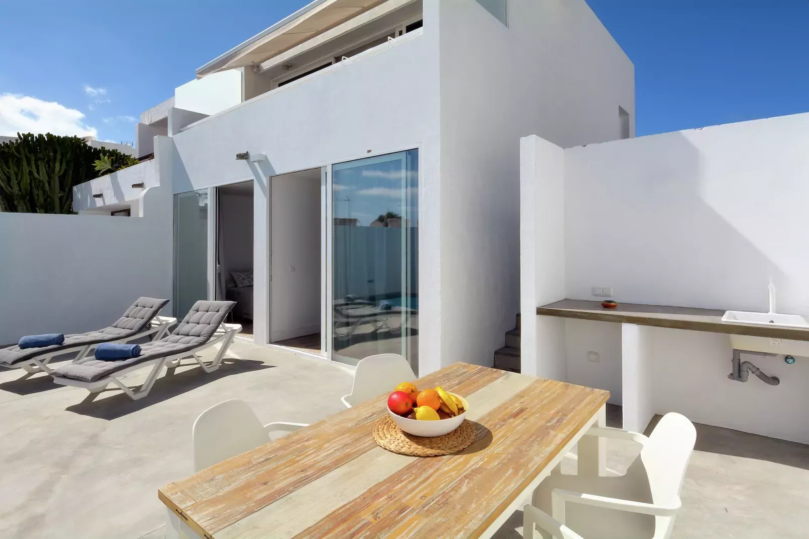 Villa Sunrise-Terrasbalkon