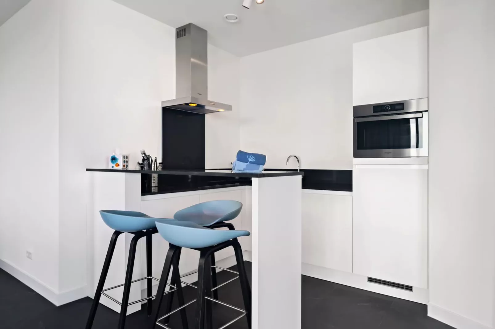 Breskens Apartments & Penthouses 11-Keuken