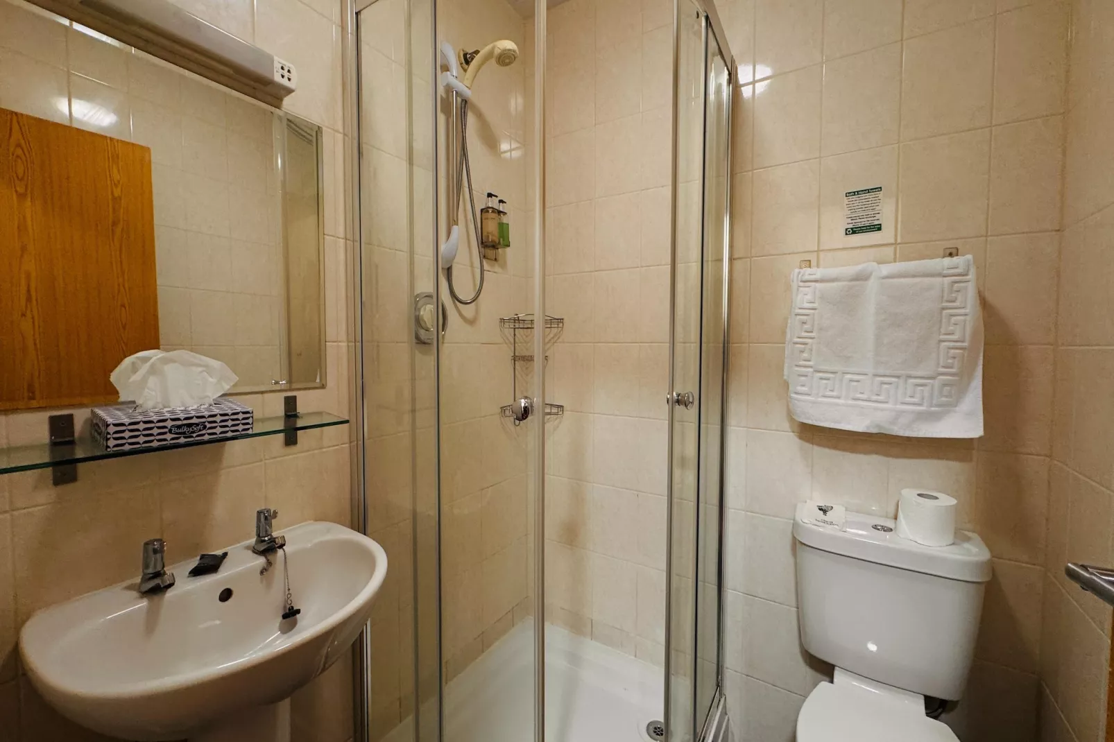 Brentwood Aberdeen  Deluxe Single-Badkamer