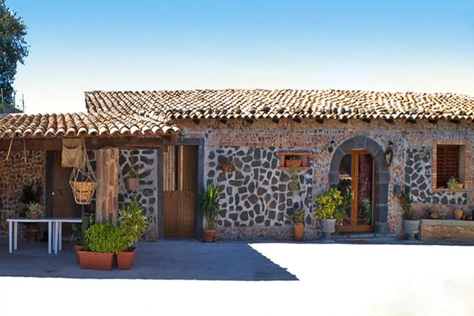 Holiday home Castiglione di Sicilia-Villa Jelú ex Villa Maria-Buitenkant zomer