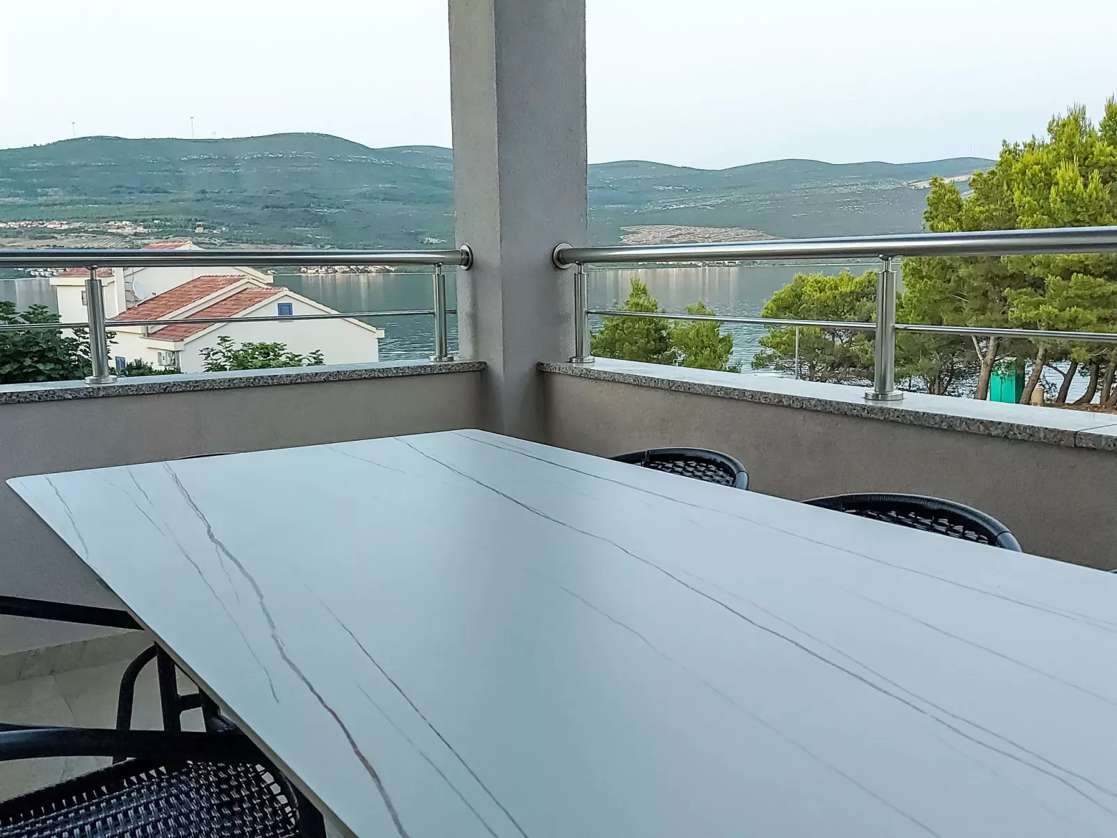 Sea Front Villa Lucija-Buiten