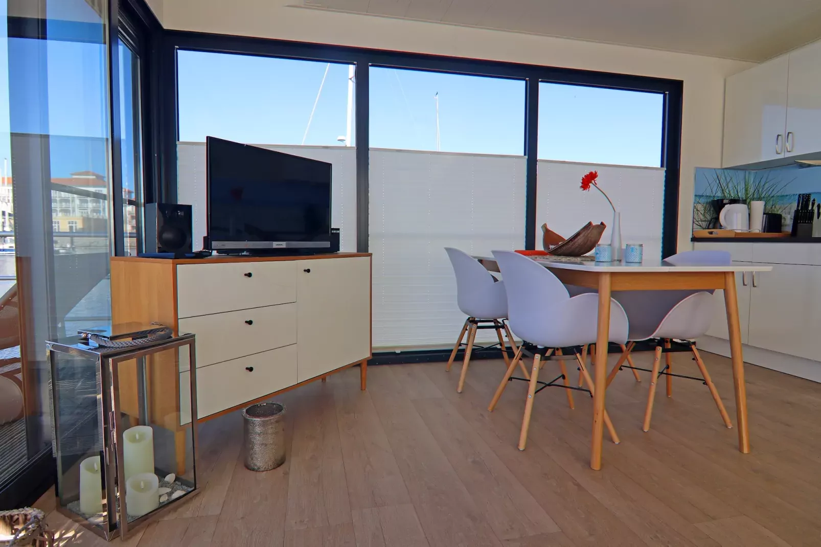 Hausboot Family & Friends LP 4 / 1-2 Personen-Eetkamer