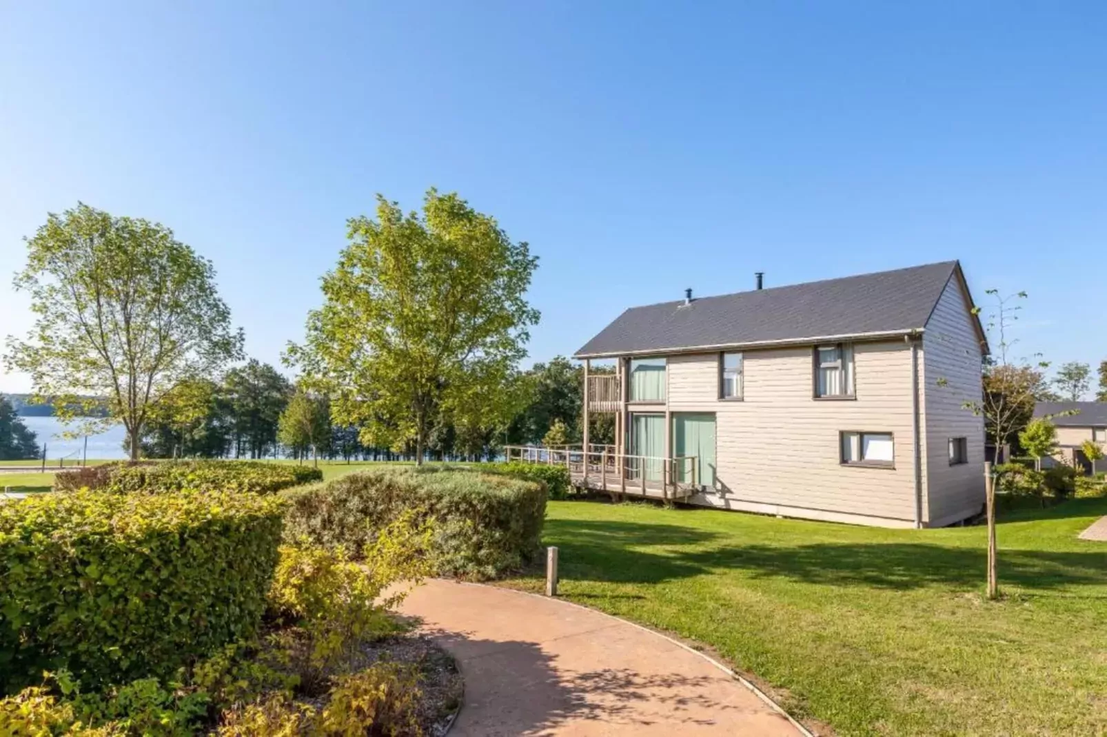 8 persons - 4 rooms 130m² without sauna-Buitenkant zomer