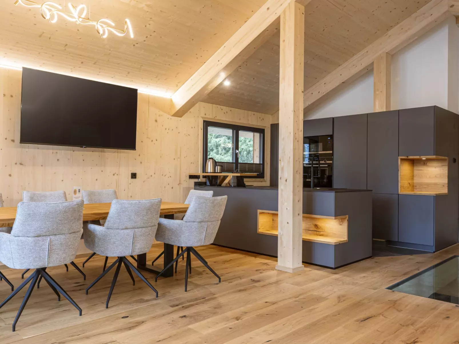 Superior #10 mit Sauna & Hot Tub-Binnen
