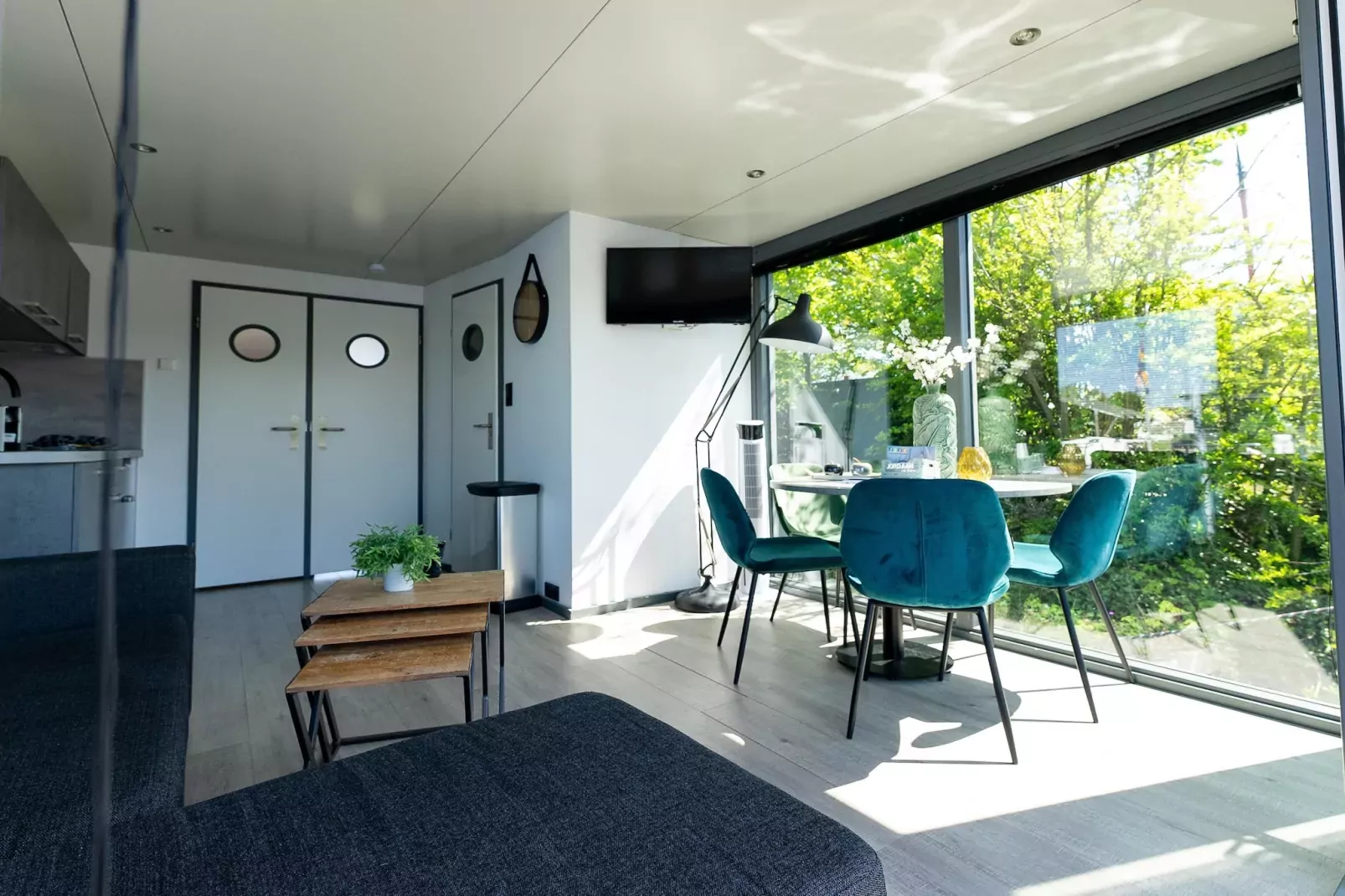 Waterlodges Heeg 1-Eetkamer