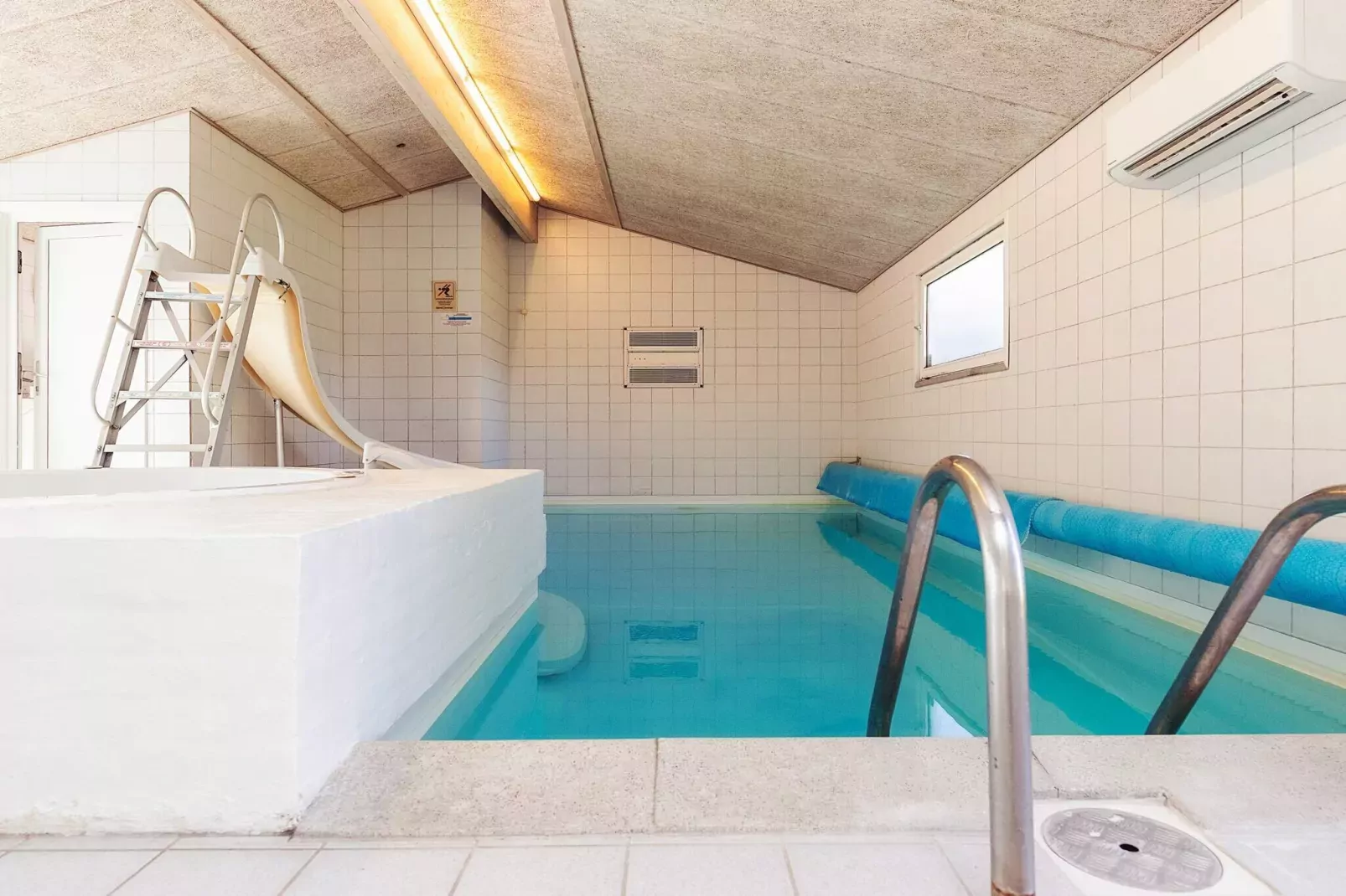 4 sterren vakantie huis in Væggerløse-Zwembad