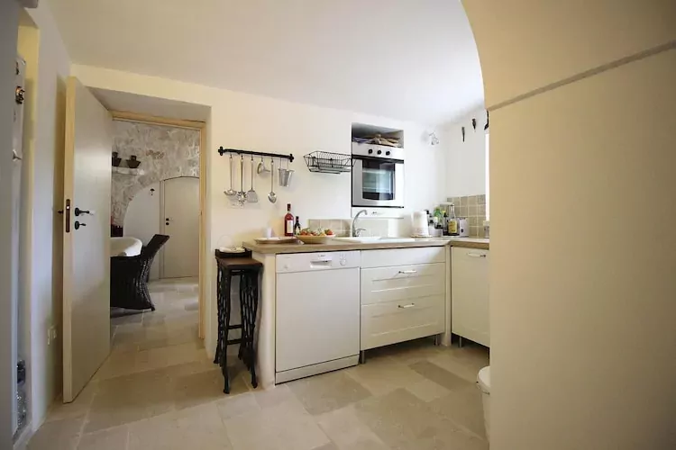 Trullo, Ostuni-Trullo I Giardini-Keuken