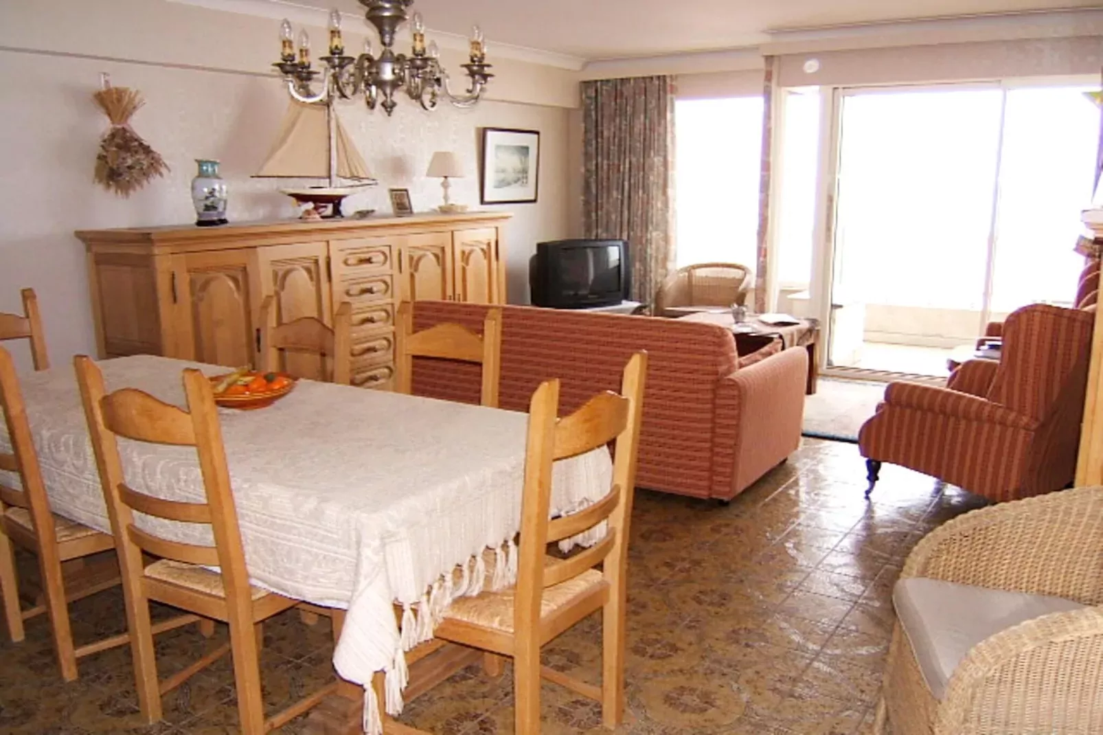 GOLD BEA 1L/ 0111-Woonkamer