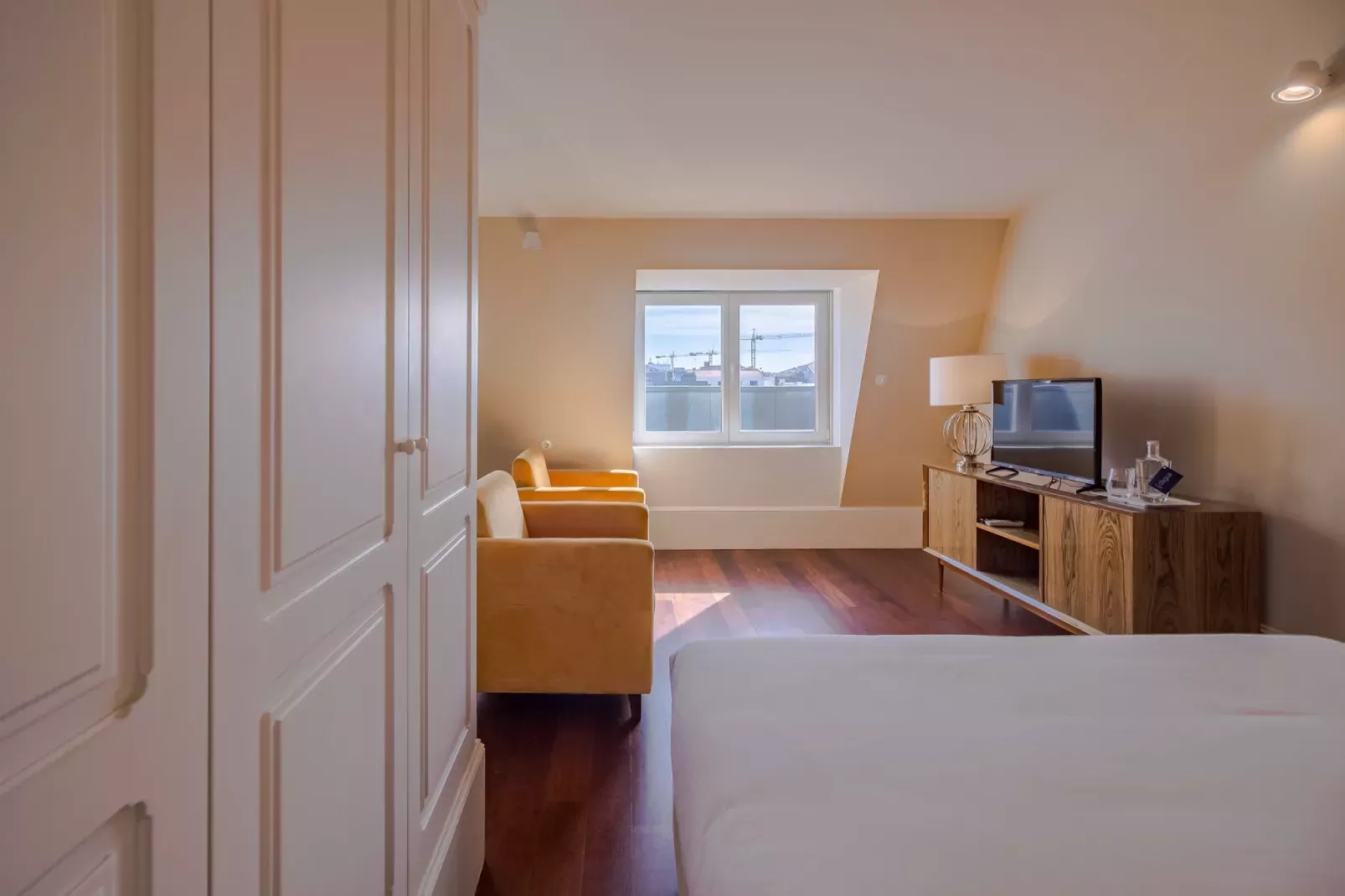 YOUROPO - Market 4C-Woonkamer