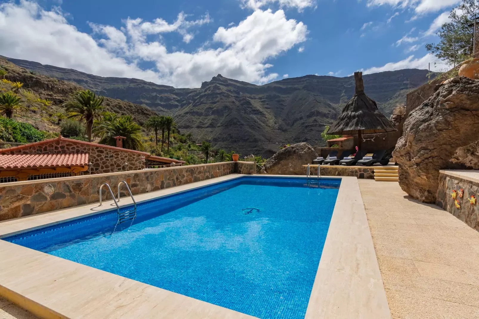 GC0280 Villa Carmen-Zwembad