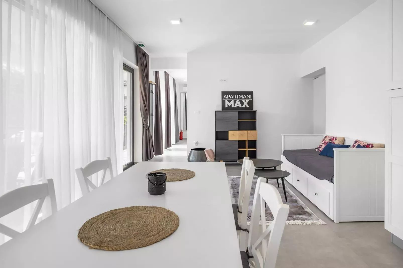 Max - Sea View, One Bedroom Apt with Terrace-Keuken