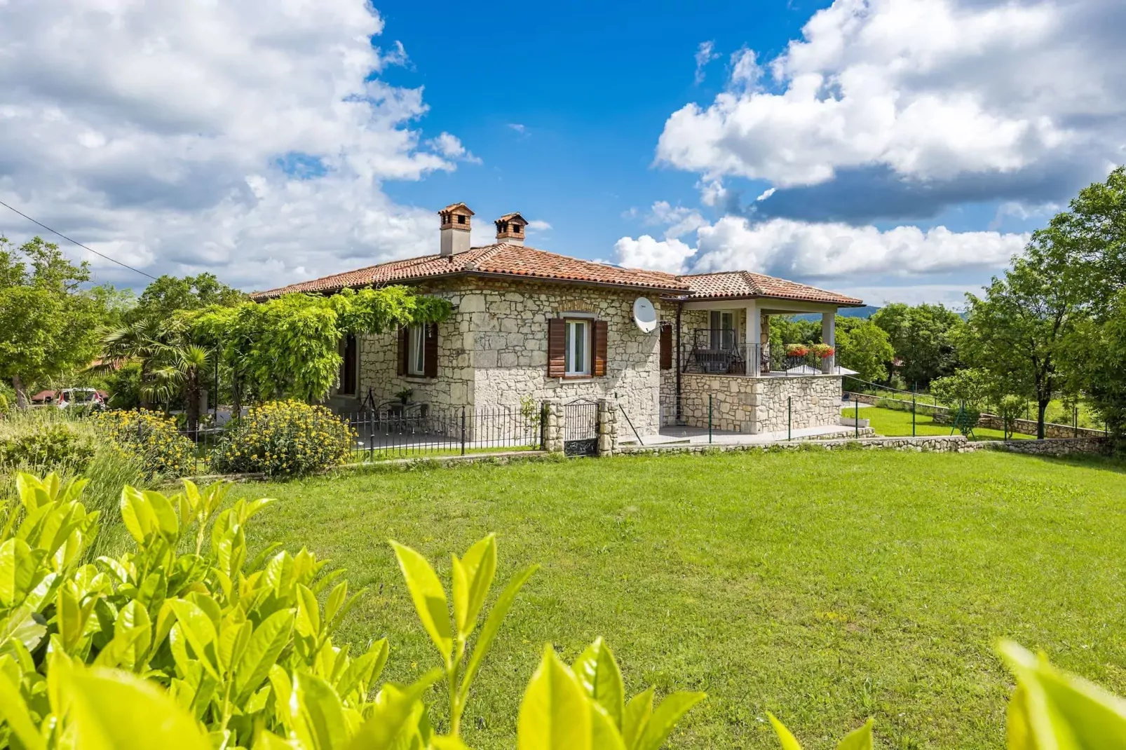 Villa Katarina - Old Stone House with Private Pool-Buitenkant zomer