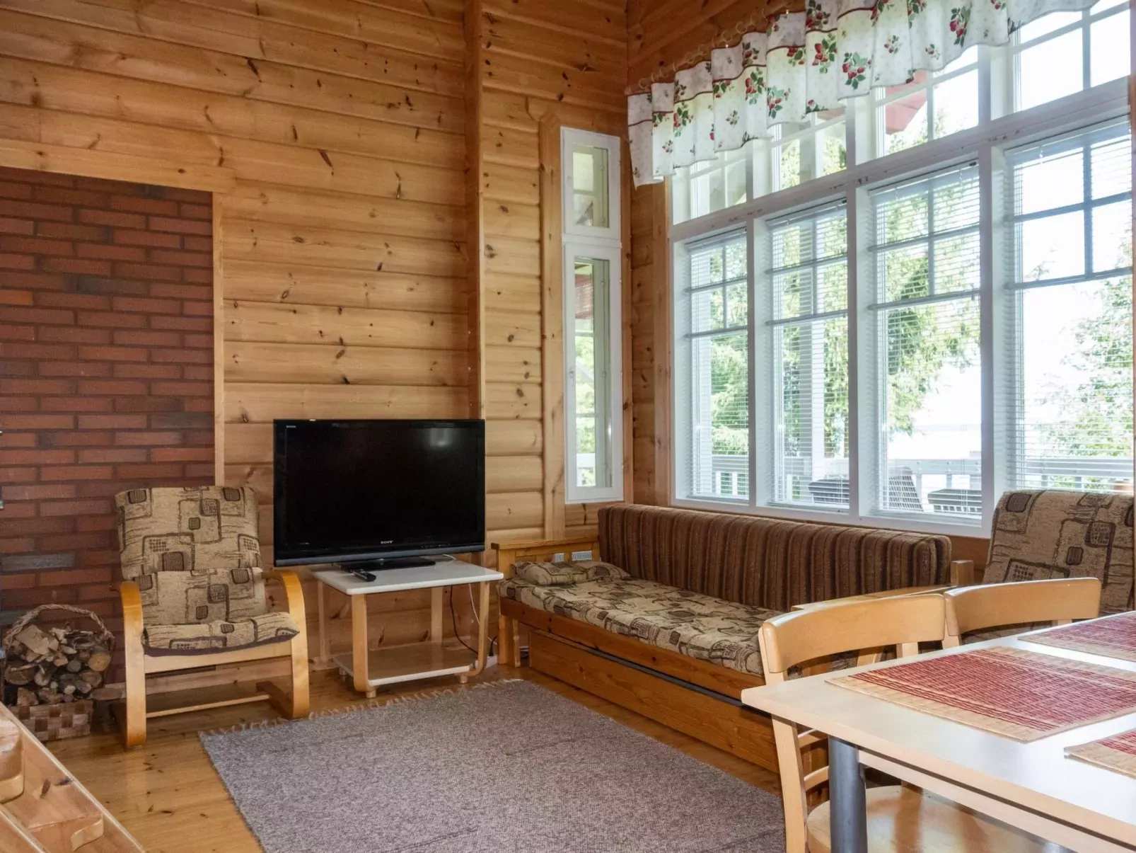 Mansikkaranta 3, partially accessible-Binnen