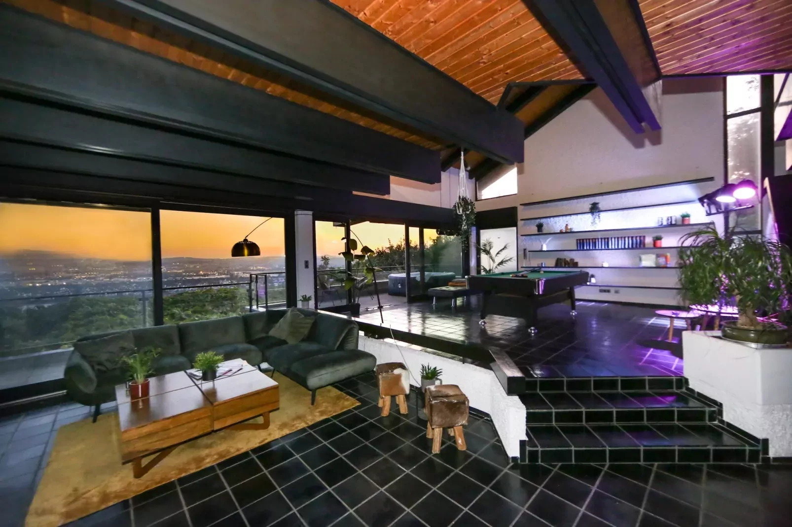 Villa Weitersburg mit indoor Pool-Woonkamer