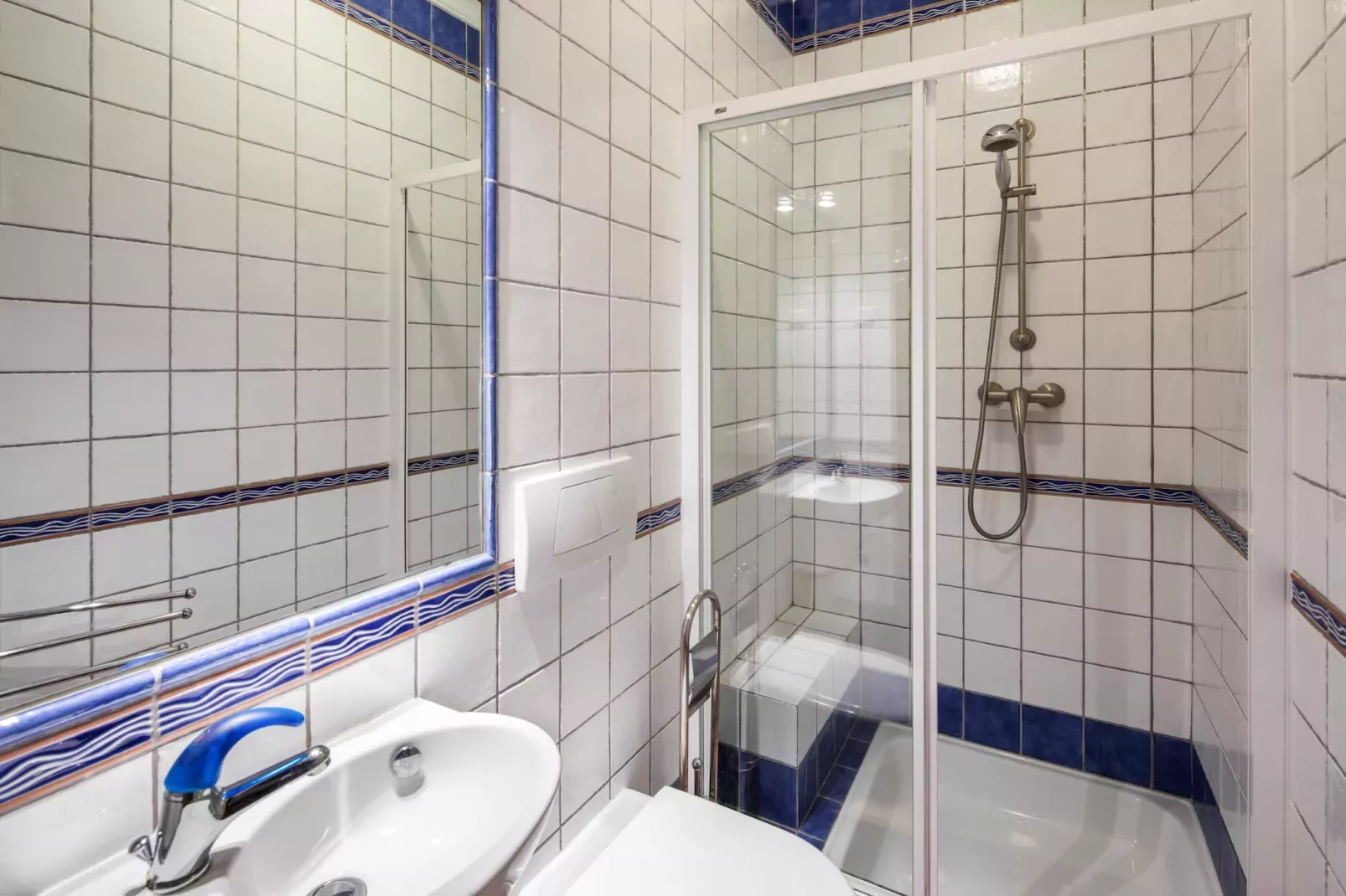 40 Terraços de Benagil (Casa Nicolinha)-Badkamer
