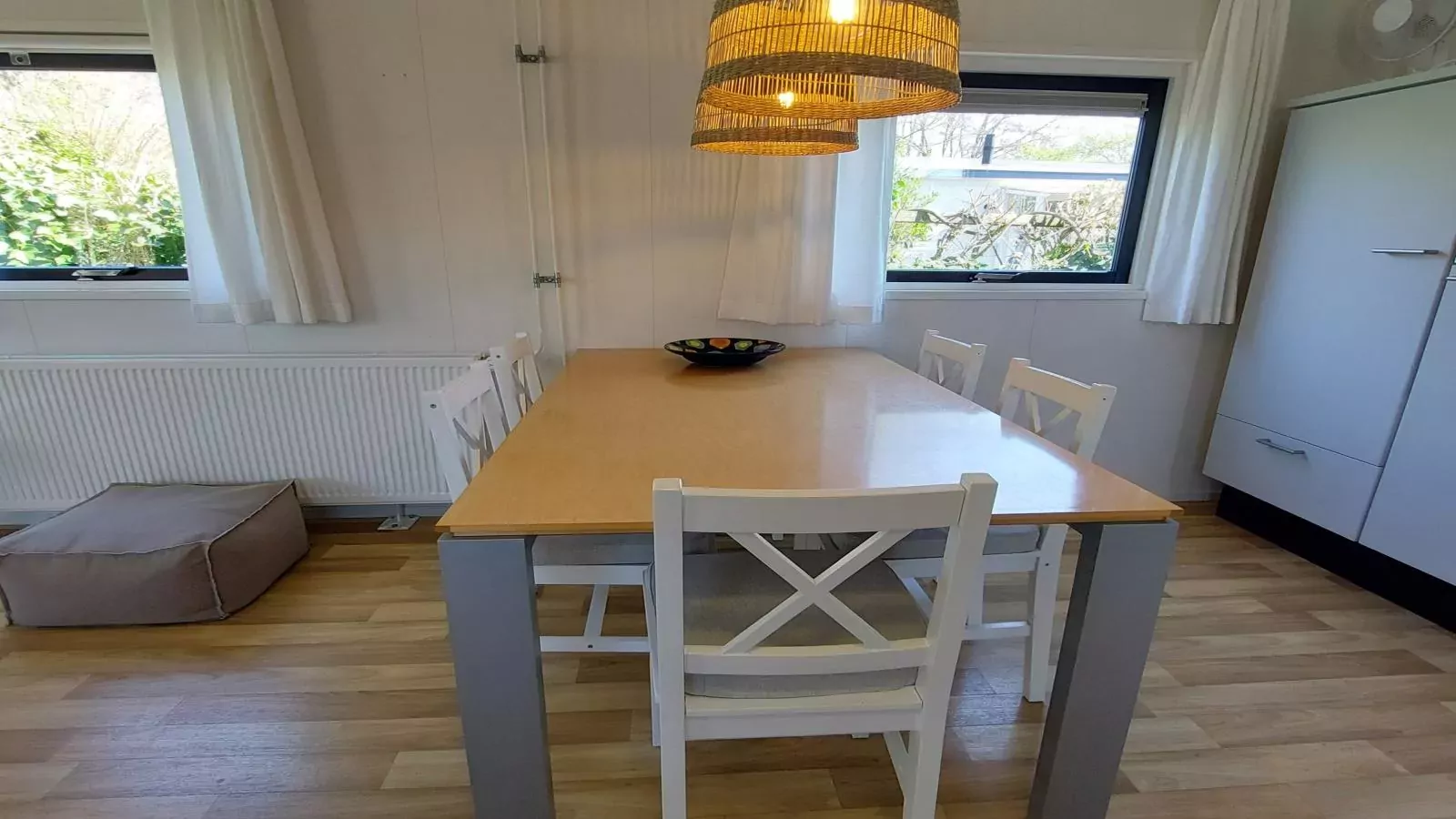 Chalet Sea Birds-Eetkamer