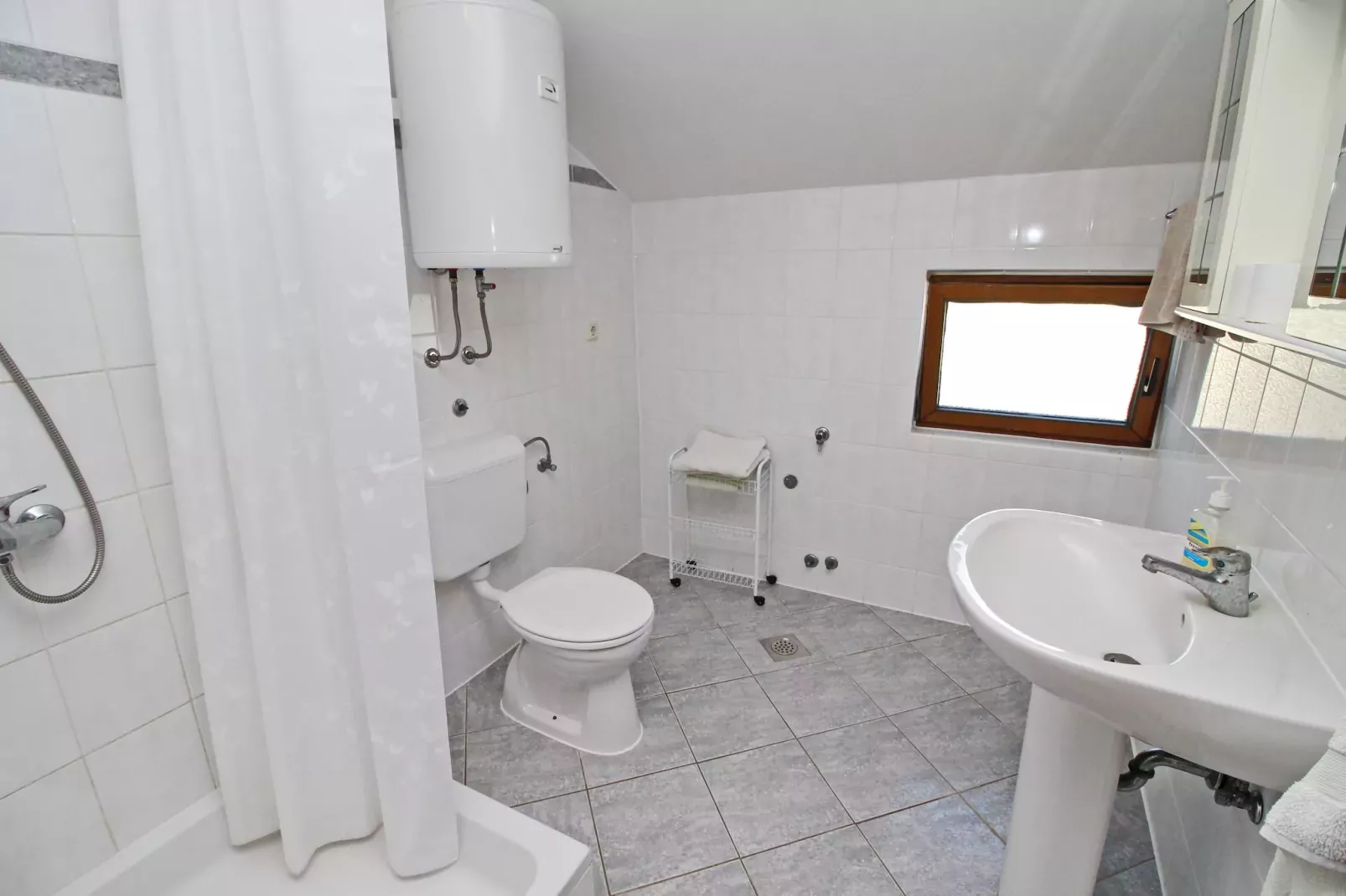 Apartments Marković Orebić- One Bedroom Apartment with Terrace and Sea View (A3)-Badkamer