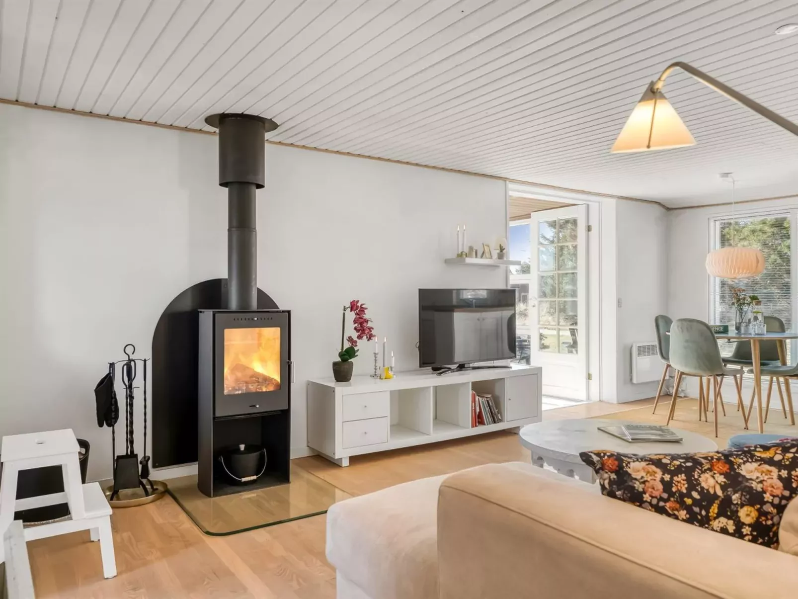 "Mynthe" - 400m from the sea-Binnen